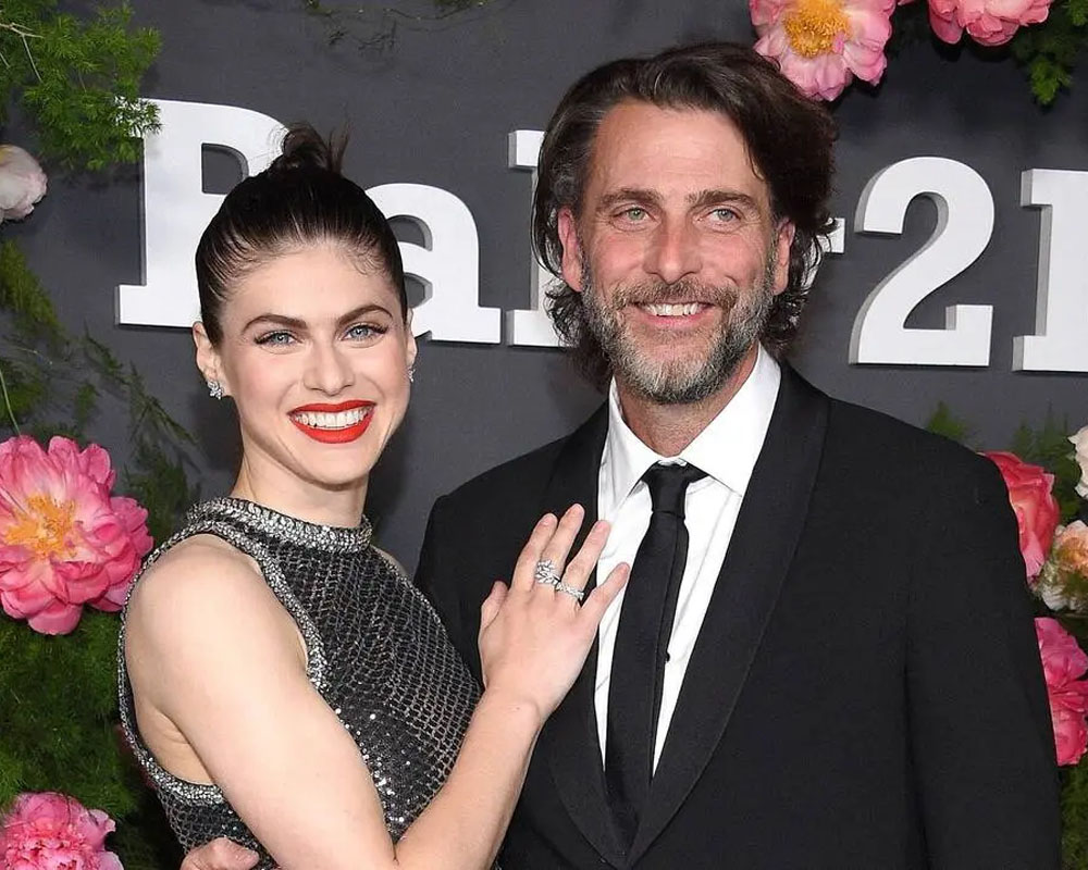 alexandra daddario and andrew form