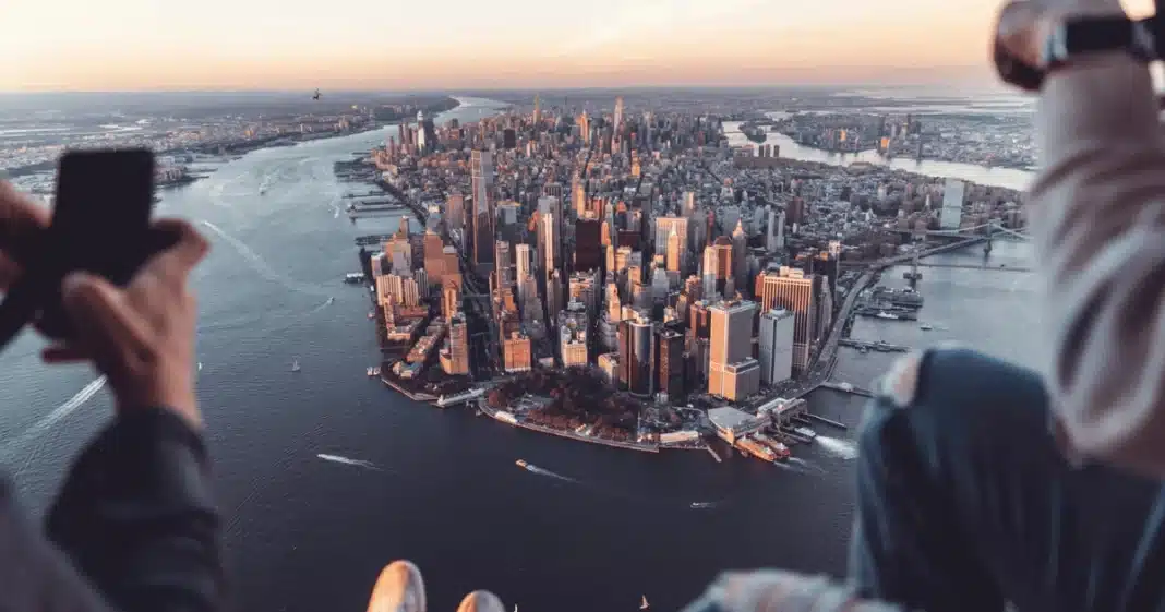 Best Helicopter Tours in NYC - Companies, Prices & What to Expect